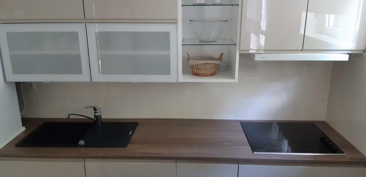 Apartments Marzic 파그 외부 사진