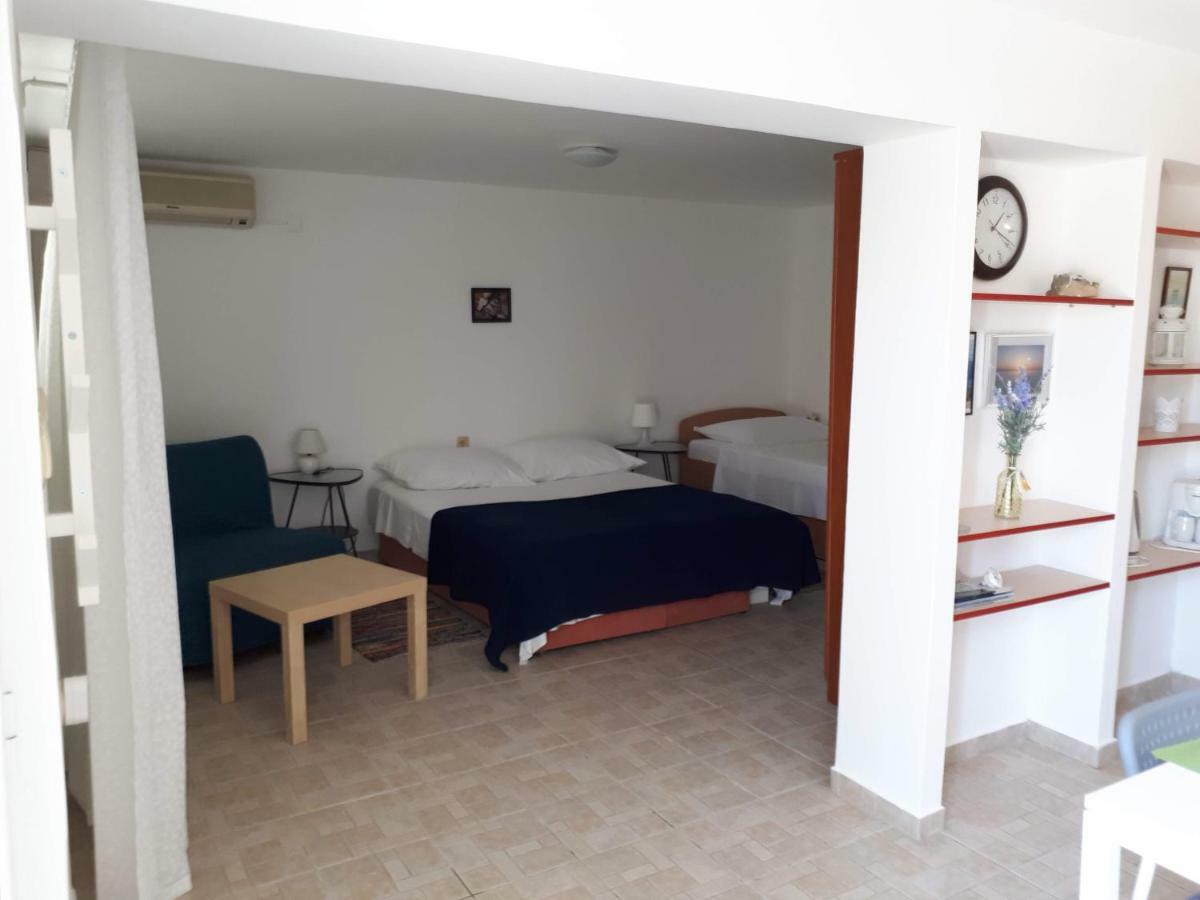 Apartments Marzic 파그 외부 사진